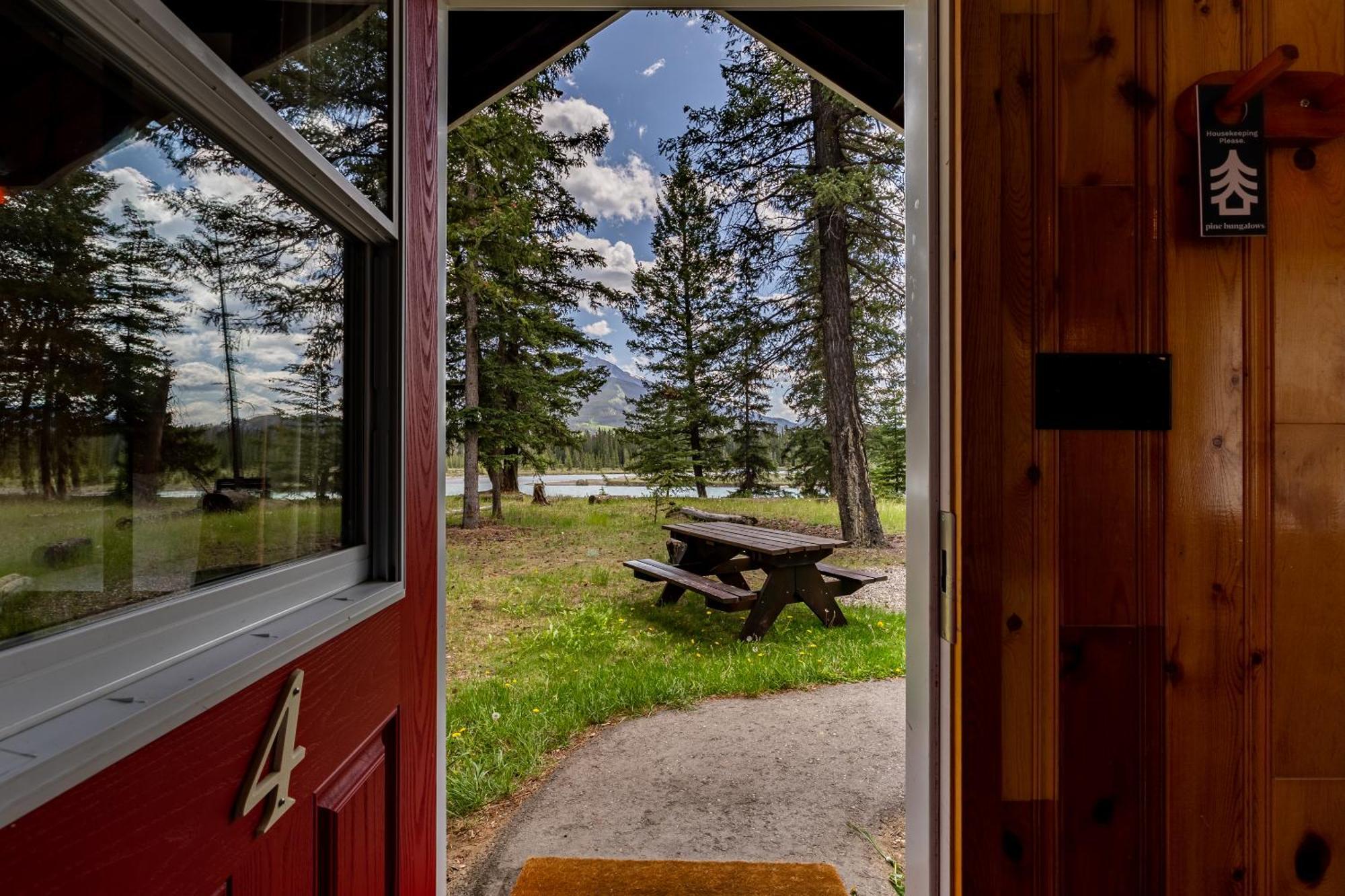 Pine Bungalows Jasper Exterior foto